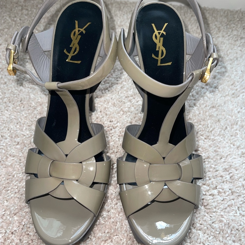 Yves Saint Laurent Tribute 40.5. SOLD